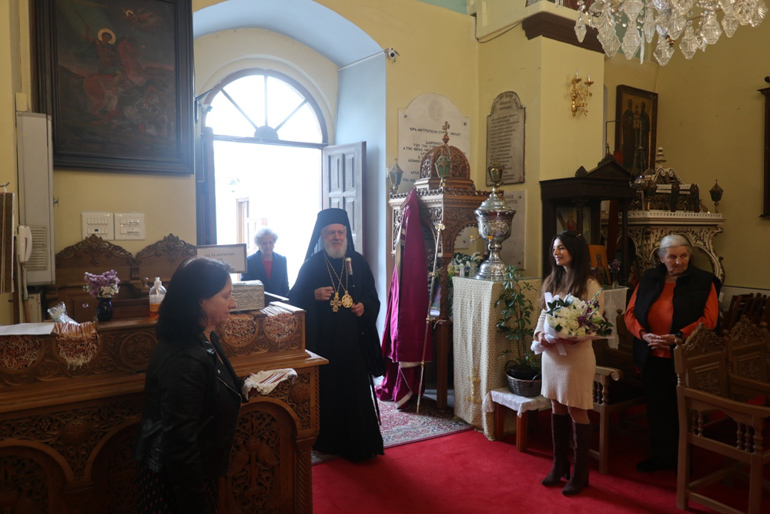 syrou adamantas milos 1