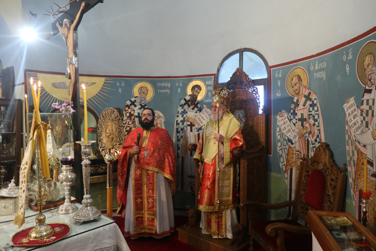 syrou adamantas milos 1
