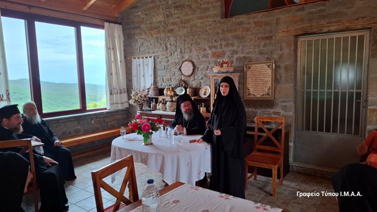 monastiki 1
