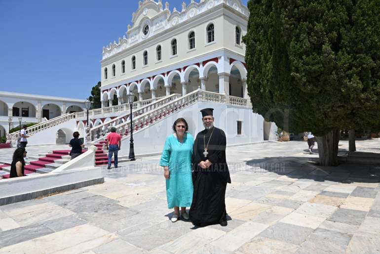 mendoni tinos 2