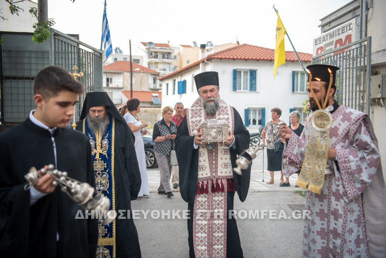 ypodoxi serron 5