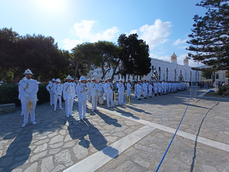 ekatontapilianoi koimisi 1