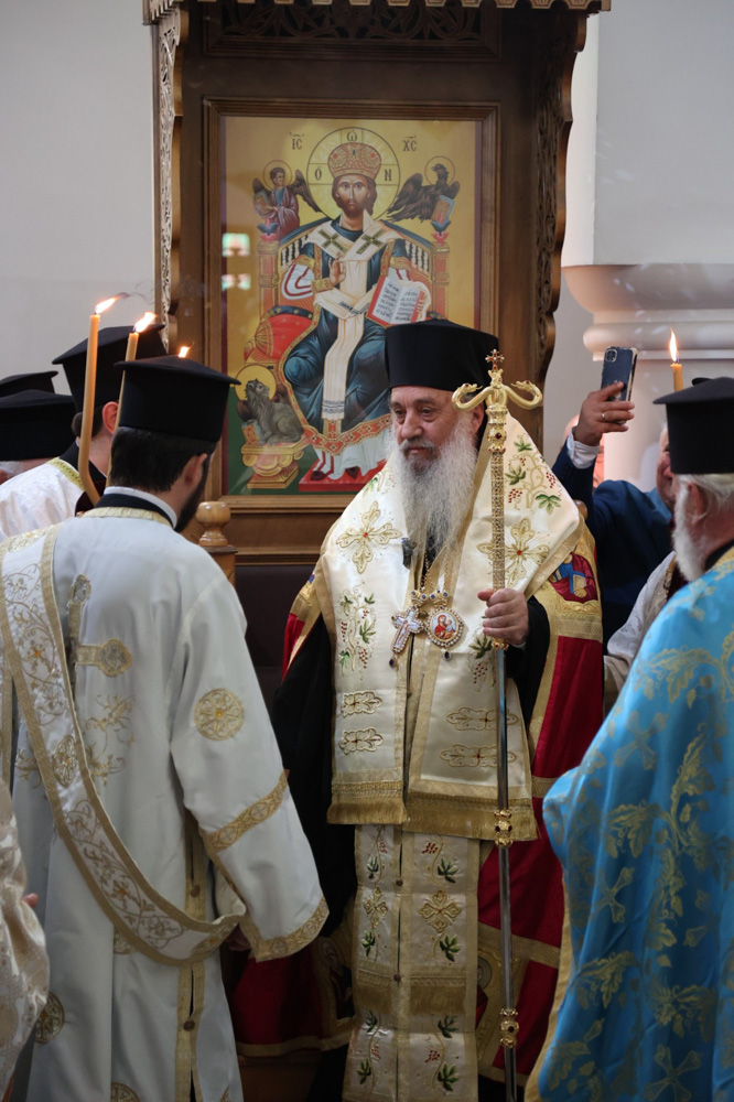 enthronisi argirokastrou 1