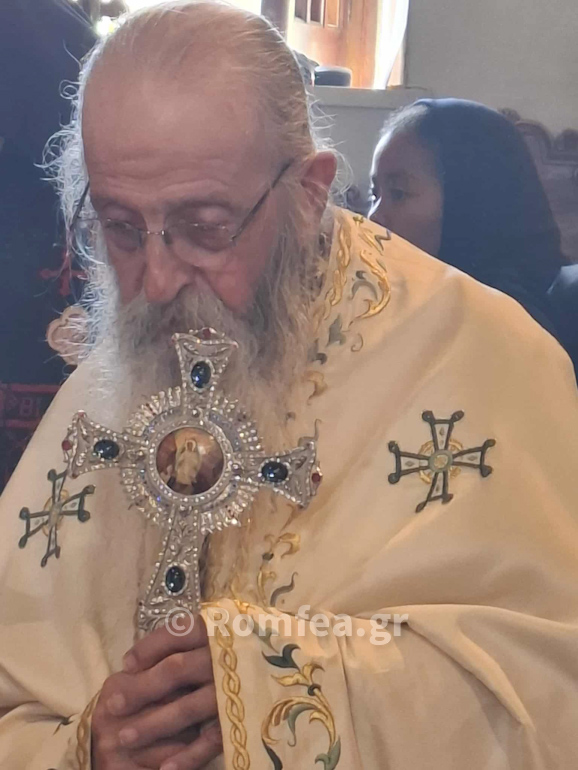 karistias moni metamorfoseos kimis 01
