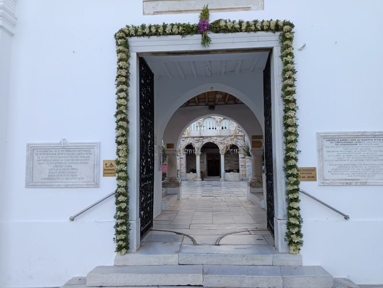 paroikia 1