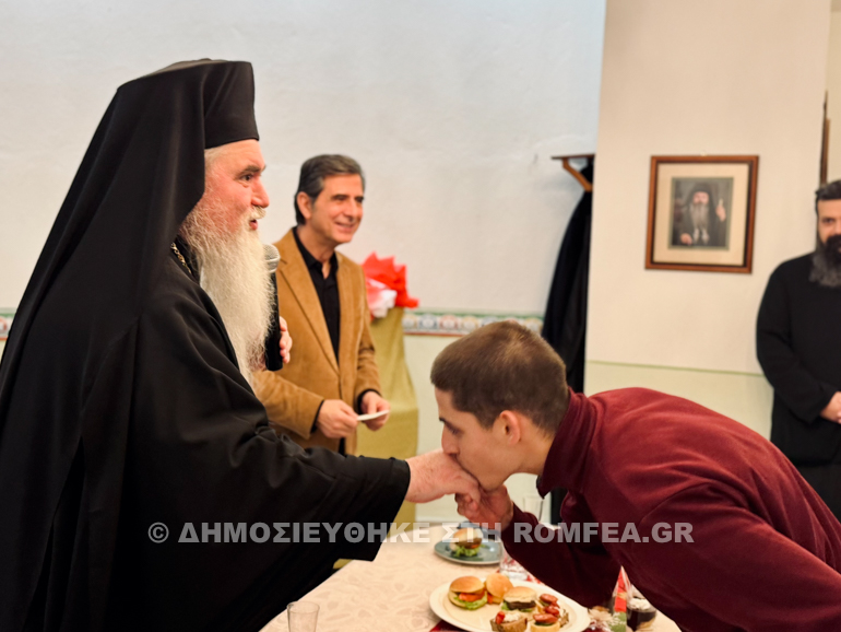 xmas ekdilosi kalamaria 1