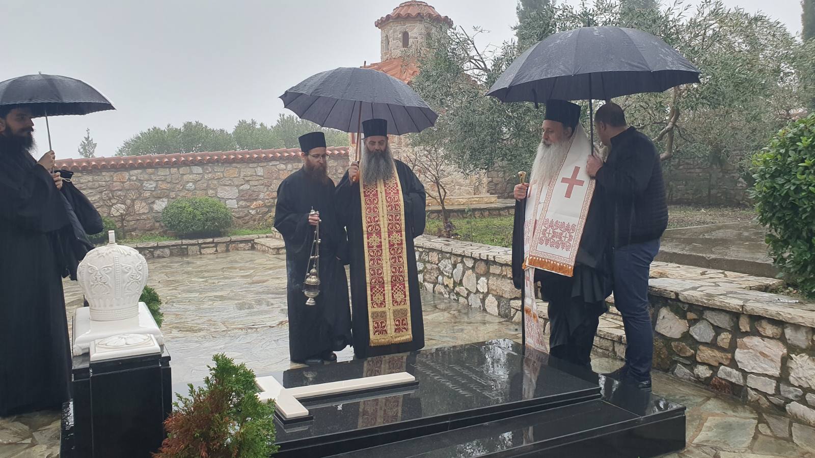 stagon theoklitos trisagio