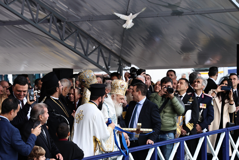 theofaneia peiraias 1