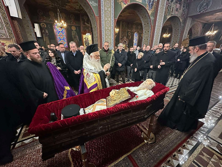 exodios stin kaerini 1