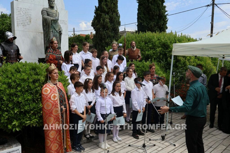 mnimi sto mistra 1