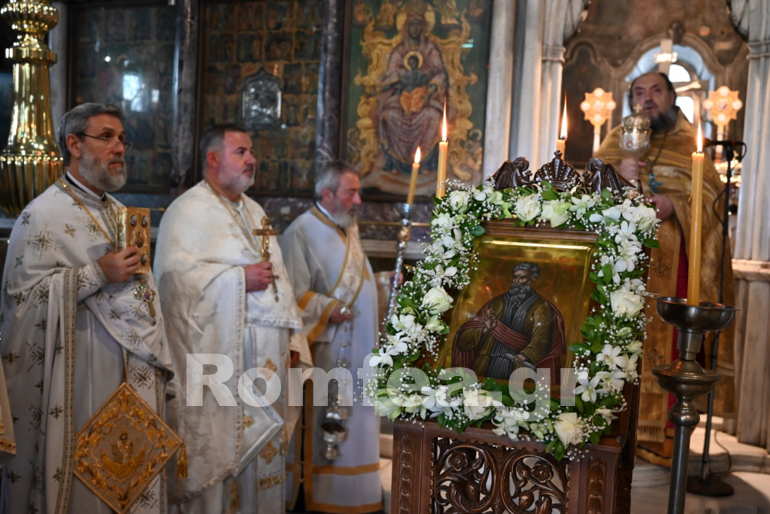 agiou dorotheou tinos 18