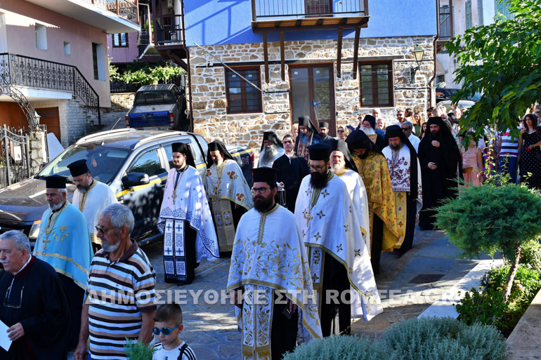 arnaia ipodoxi klisoura 10