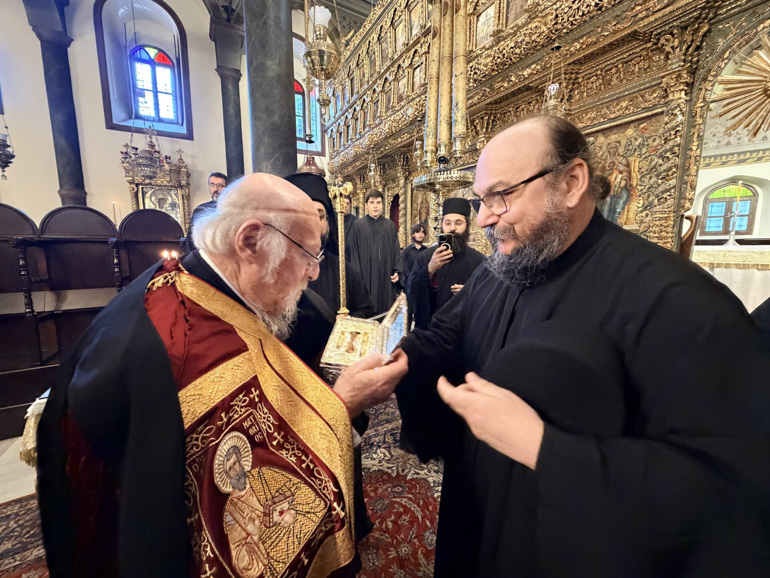 petroy kai paulou fanari 15