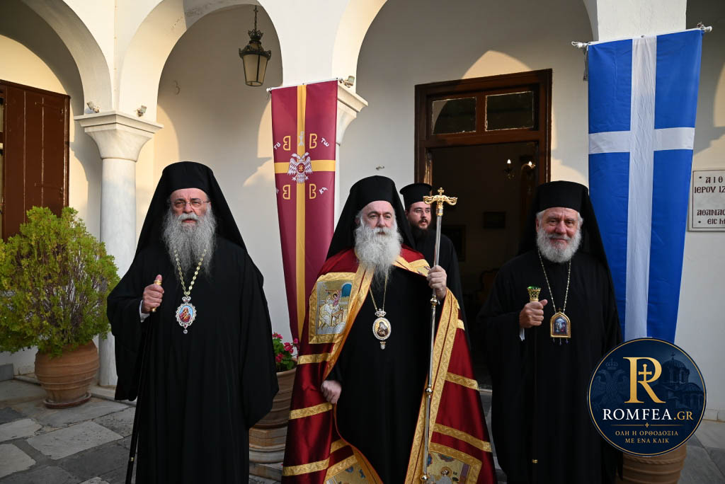 agia pelagia tinos 2