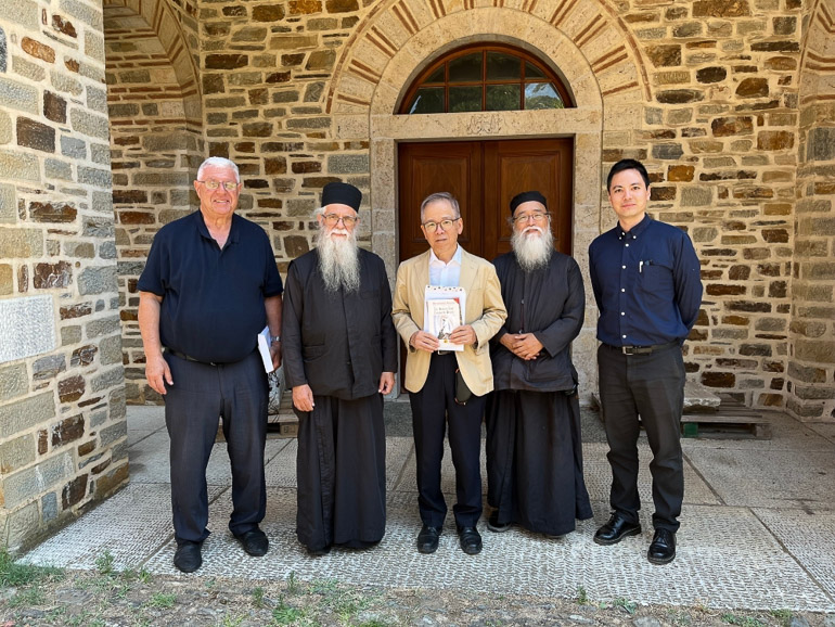presbis iaponias ag oros 2