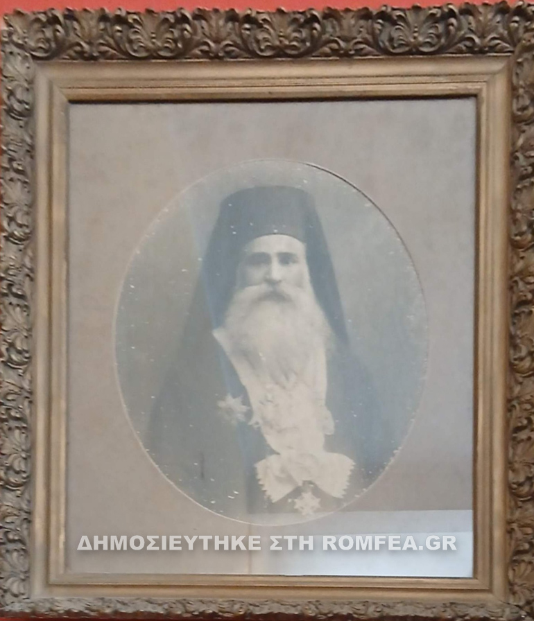 mnimosino metaxakis 4