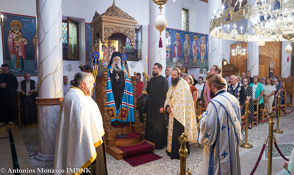 i-paraklisi-tis-panagias-sto-oreino-seli-foto