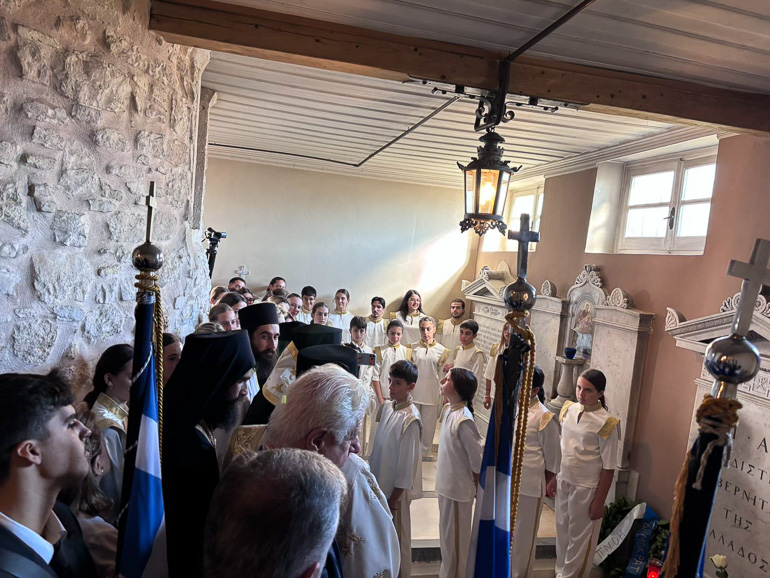 mnimosino kapodistria kerkira 10