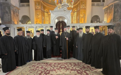 Ο Ηλείας Αθανάσιος με κληρικούς στον Άγιο Δημήτριο Θεσσαλονίκης
