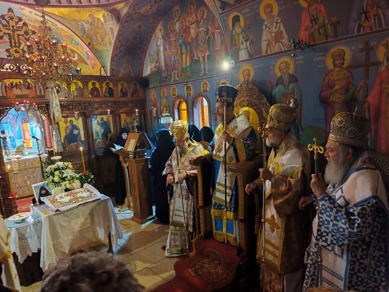 arxieratiko-mnimosyno-tis-gerontissas-xrysovalantis