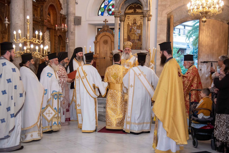 dyo-neoi-diakonoi-stin-iera-arxiepiskopi-kritis