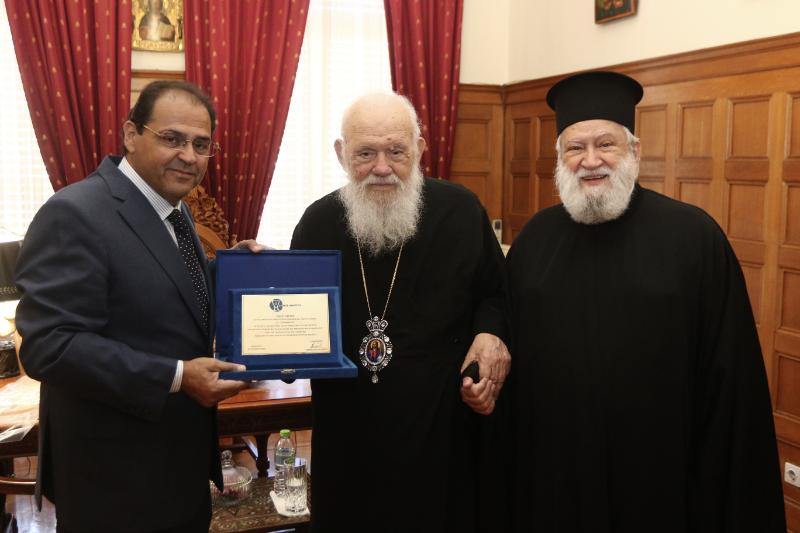 episkepsi-tou-dimarxou-amorgoy-ston-arxiepiskopo-ieronymo