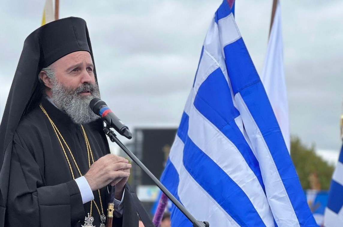 afstralias-makarios-na-porevomaste-kai-simera-me-areti-kai-tolmi