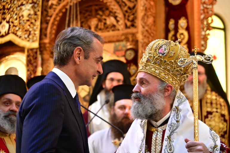arxiepiskopos-makarios-sygxaritiria-ston-prothypourgo-gia-tin-i-m-sina