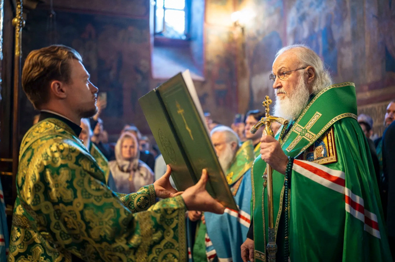 sti-layra-tou-agiou-sergiou-o-patriarxis-mosxas-kyrillos
