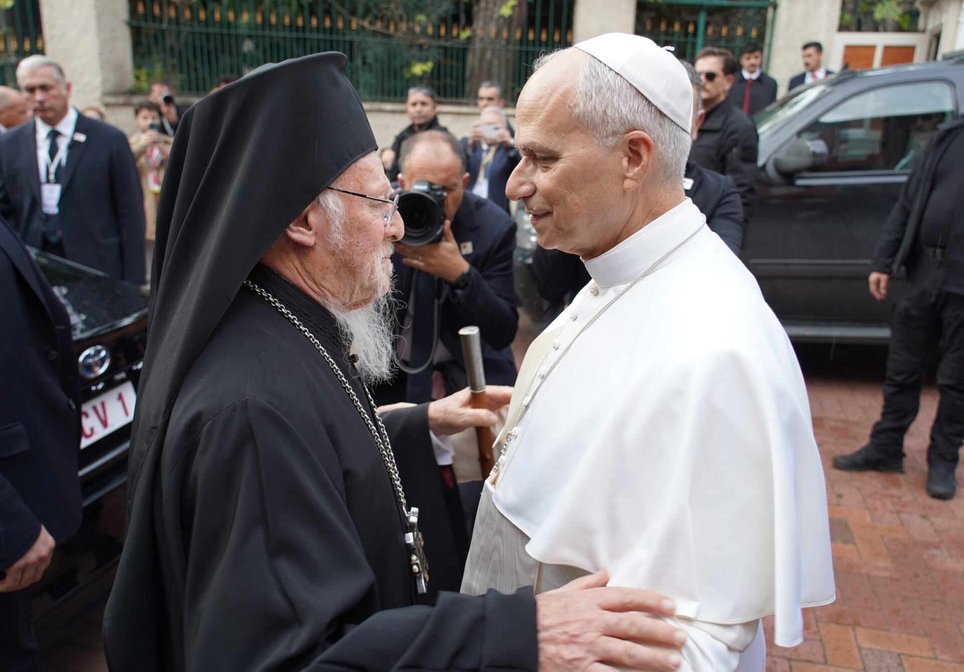 efxes-tou-oikoumenikoy-patriarxou-pros-ton-asthenoynta-papa