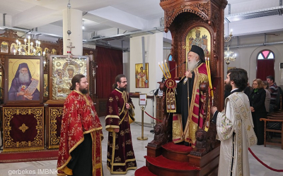 Πλήθος πιστών για τα λείψανα του Αγίου Δημητρίου στην Παναγία Δοβρά