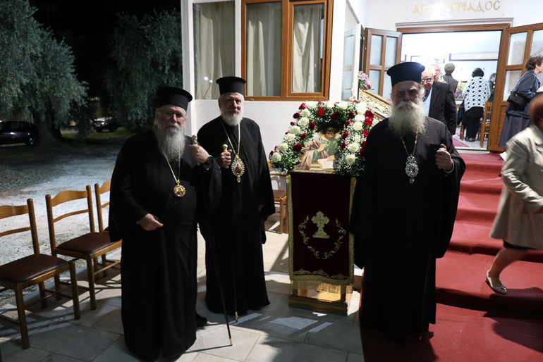 trisarxieratikos-esperinos-stin-agia-triada-thasou