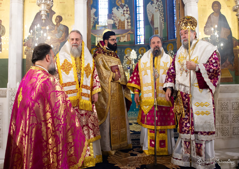 xeirotonia-neou-presvyterou-stin-iera-arxiepiskopi-athinon-foto
