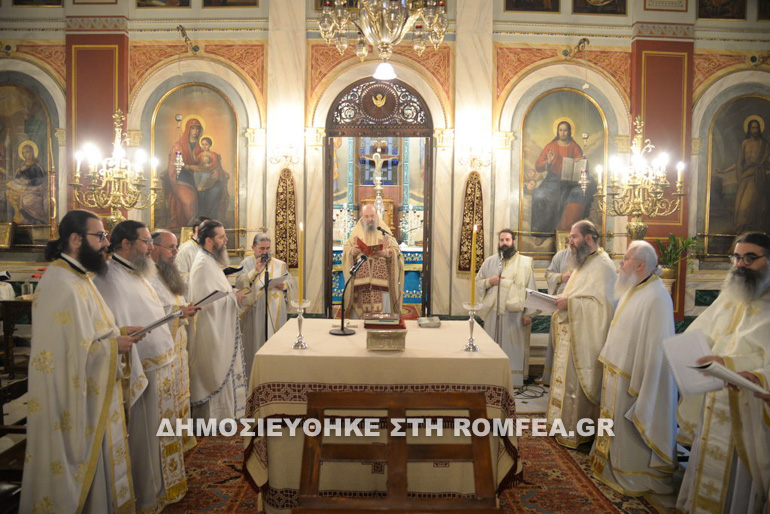 arxaioprepis-theia-leitourgia-tou-agiou-iakovou-stin-patra
