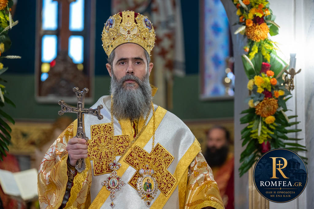 xristoypoleos-to-tharros-tou-agiou-dimitriou-pnevmatiko-efodio-ton-xristianon