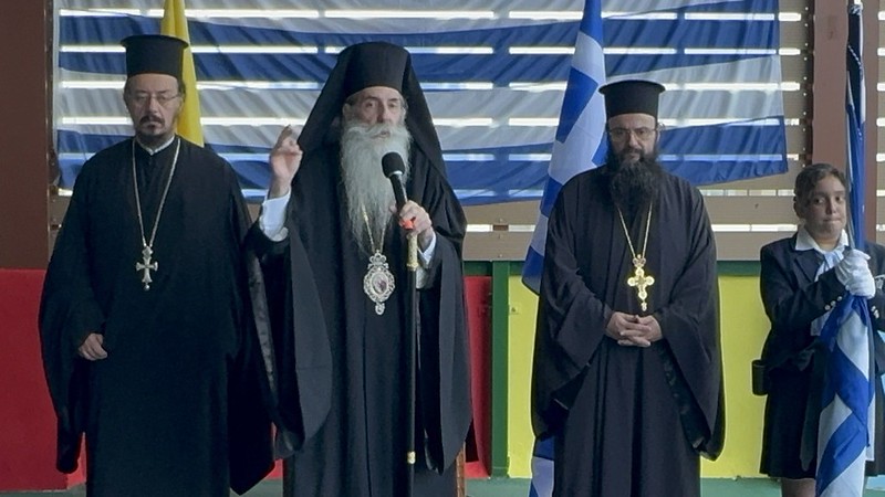mitropolitis-peiraios-simera-oi-prokliseis-einai-polles-foto