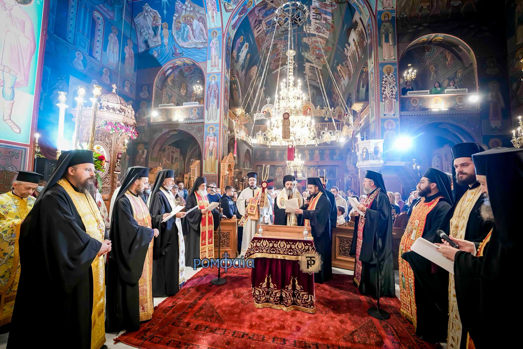 metheortos-esperinos-agiou-dimitriou-sti-n-elvetia-vyronos-foto