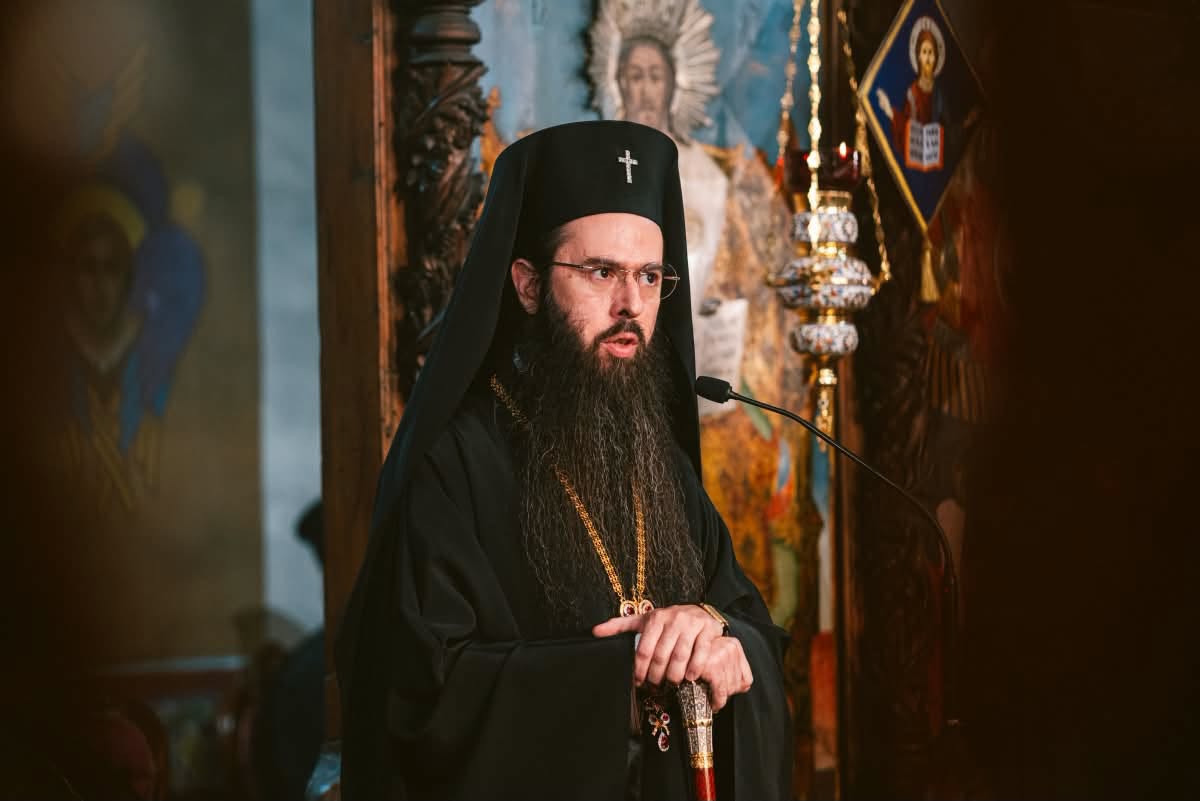 sliven-arsenios-i-enotita-diafylassetai-me-tapeinosi-ypakoi-kai-agapi