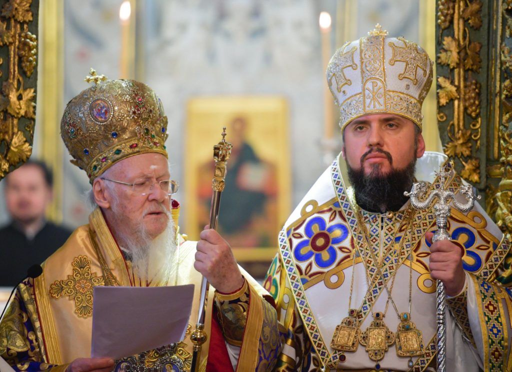 oikoumenikos-patriarxis-stekomaste-sto-plevro-ton-oukranon-adelfon-mas
