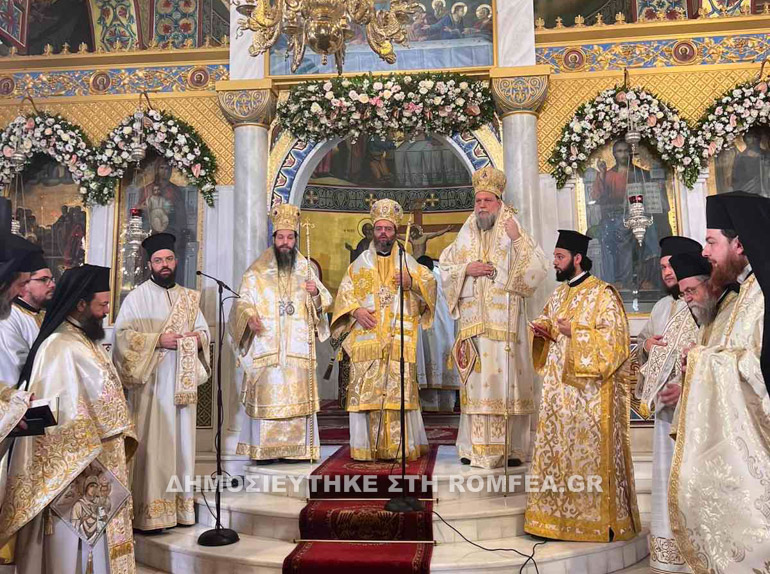 lampro-sylleitourgo-gia-tin-panagia-vourliotissa-sti-n-filadelfeia