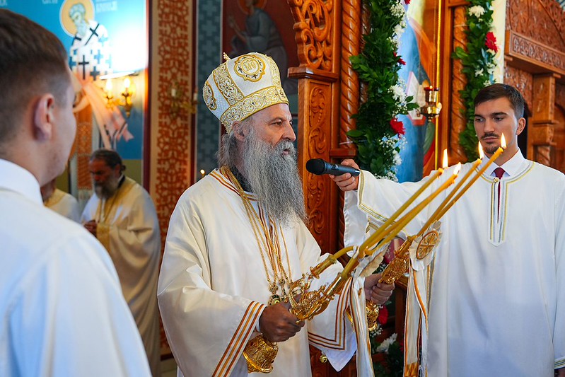 servias-porfyrios-o-naos-einai-i-kardia-tou-laoy-foto