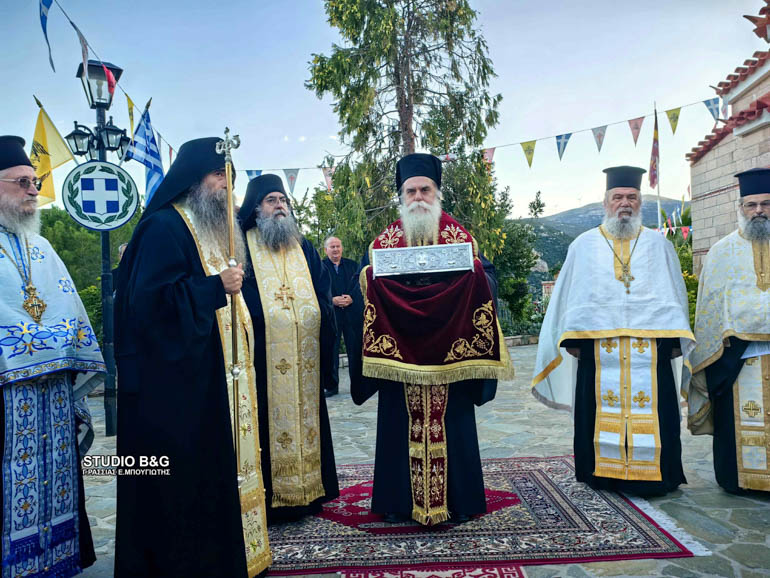 ypodoxi-ton-leipsanon-tis-agias-anastasias-stin-i-m-argolidos